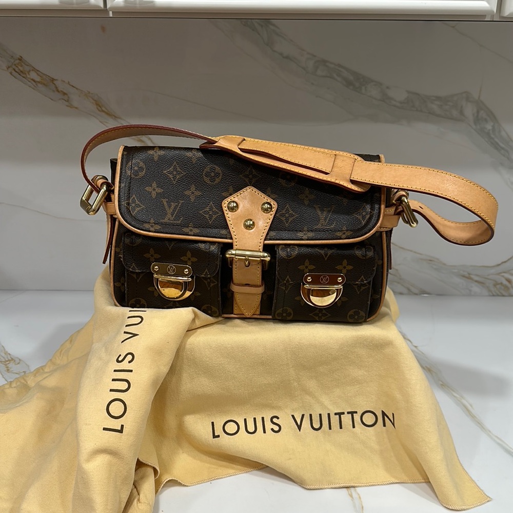 LOUIS VUITTION